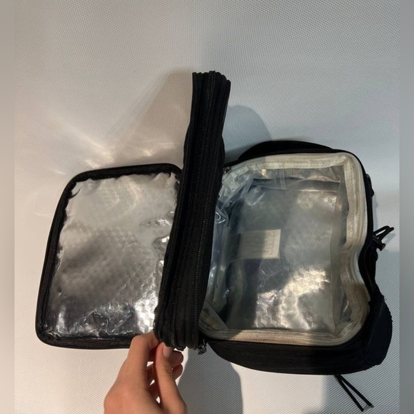 Roots insulated lunch bag - Picture 2 of 4